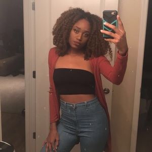 Meet your Posher, Elexus